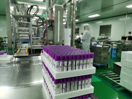 Tubo 3ml 13*75m m de la colección de la sangre del EDTA del ANIMAL DOMÉSTICO K3 con adictivo rociada