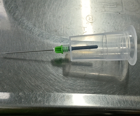El diámetro de dibujo 16m m del tenedor del tubo de la sangre de la sangre para minimiza con seguridad la exposición