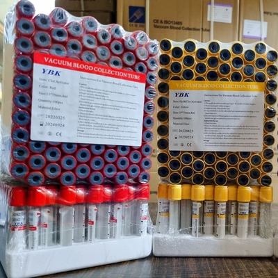 Tubos de la colección de la muestra de sangre del vacío con color púrpura negro azulverde amarillo rojo