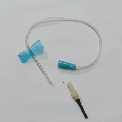 La vena estéril del cuero cabelludo de las agujas de la colección de la sangre venosa fija el grado médico azul 23G